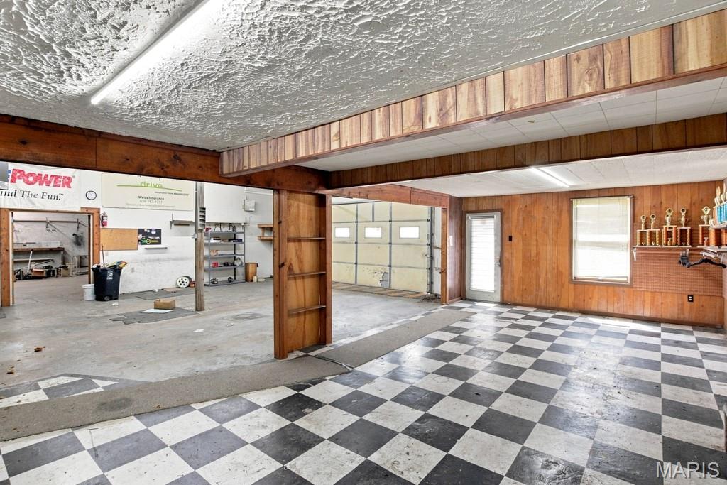 n/a - Commercial Sale