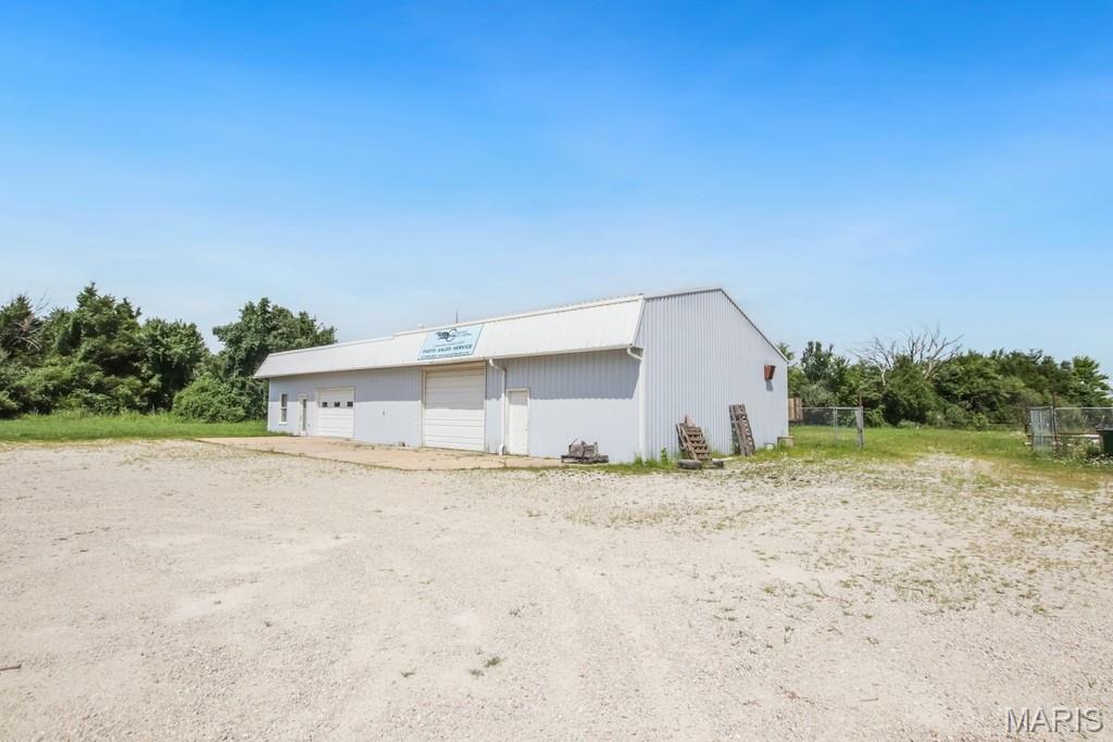 n/a - Commercial Sale