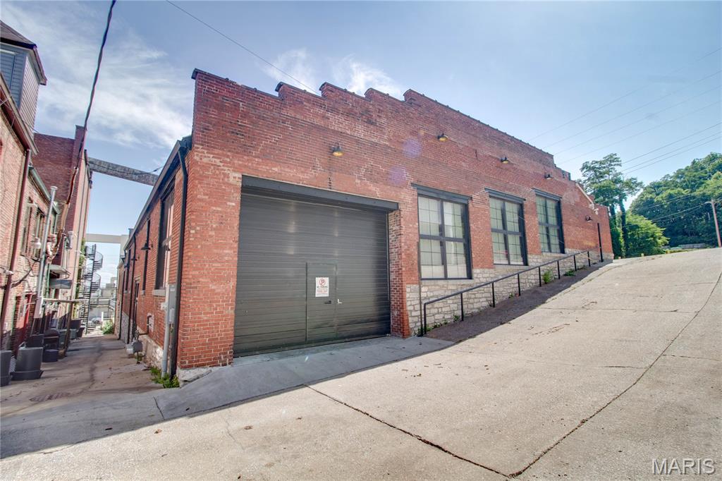 Inpenitentiary - Commercial Lease