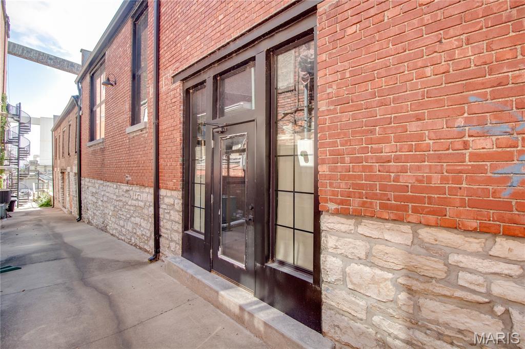 Inpenitentiary - Commercial Lease