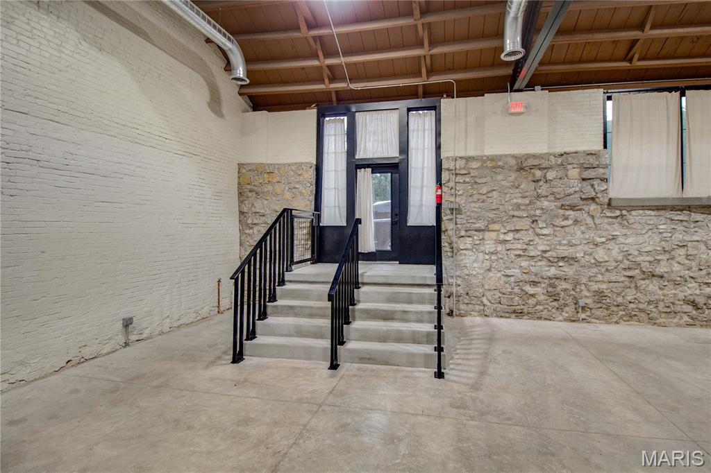 Inpenitentiary - Commercial Lease