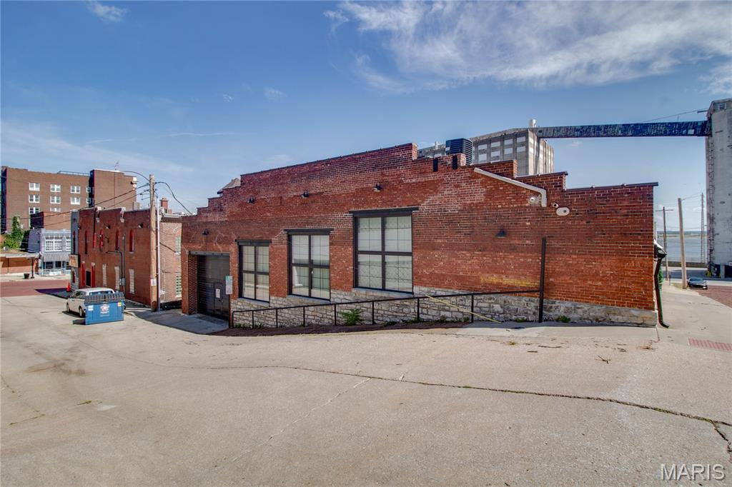 Inpenitentiary - Commercial Lease