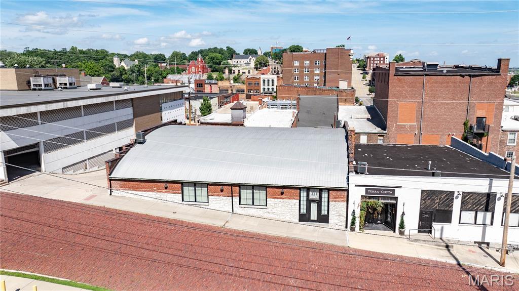 Inpenitentiary - Commercial Lease