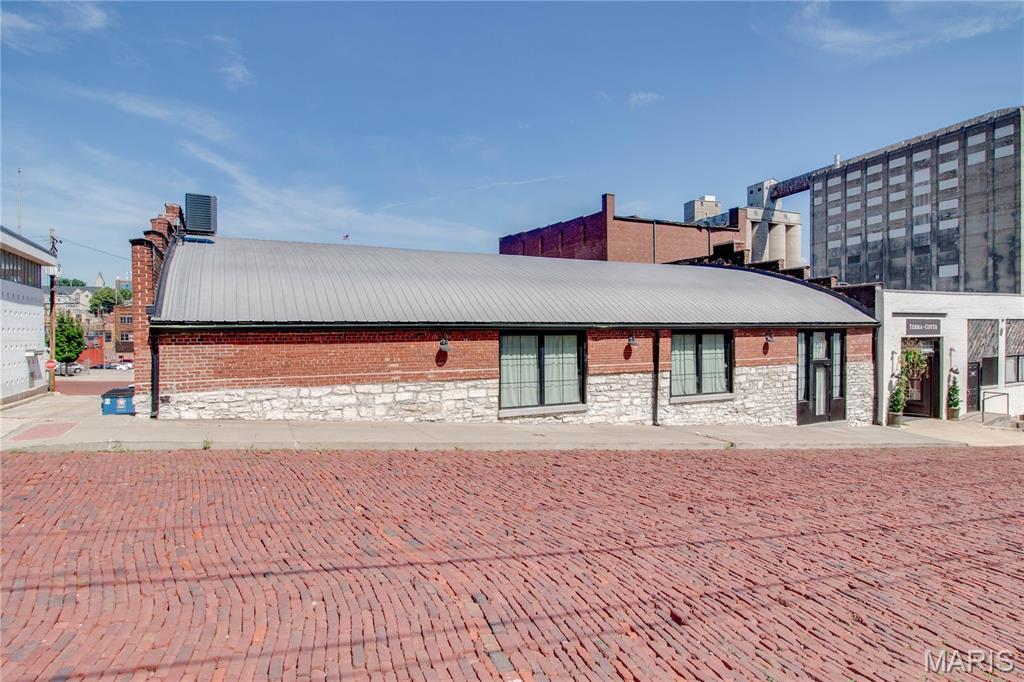 Inpenitentiary - Commercial Lease