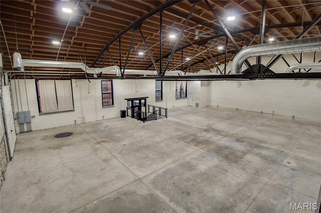 Inpenitentiary - Commercial Lease