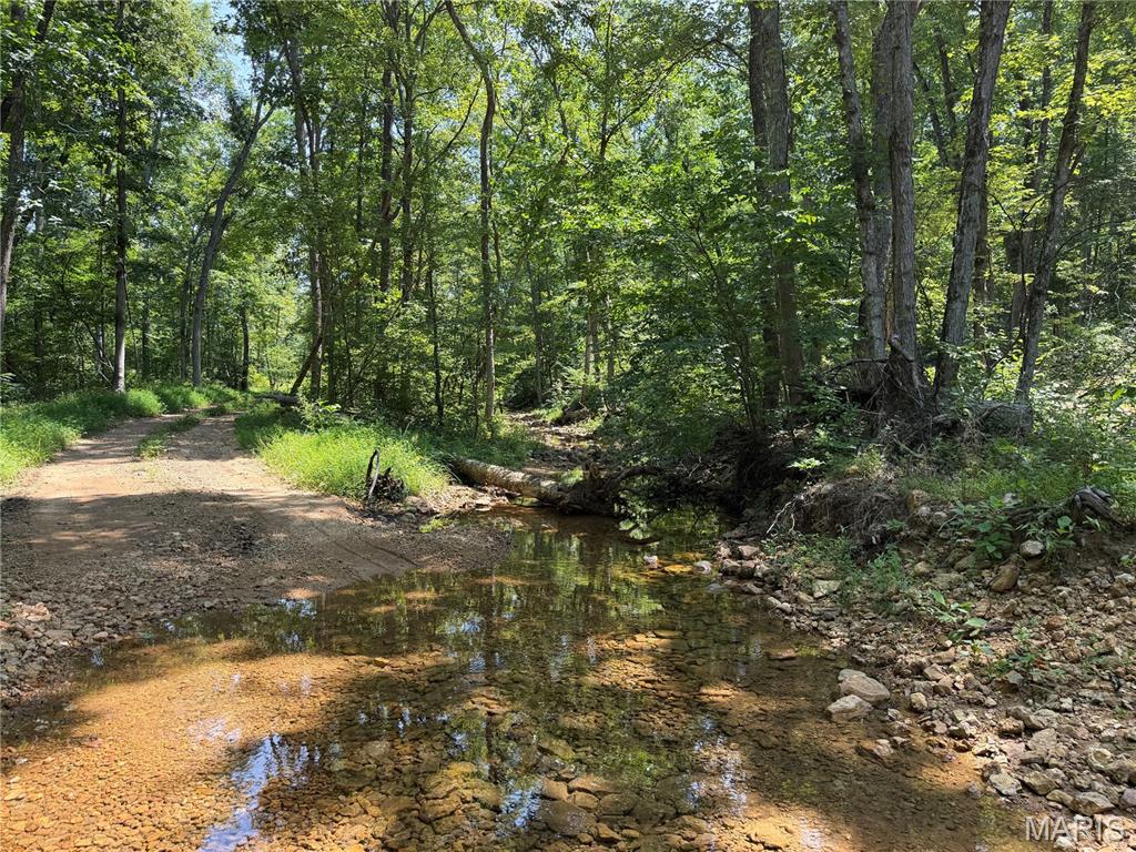 Cherokee Pass - Land
