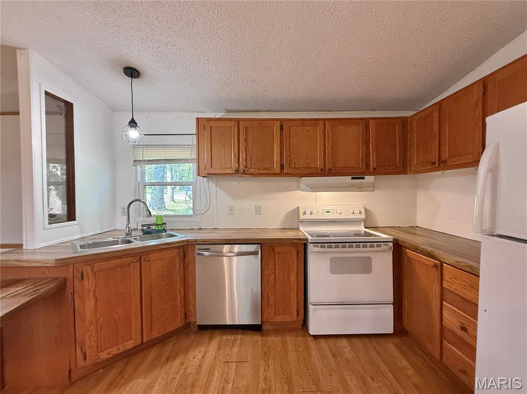 Victoria Woods - Residential