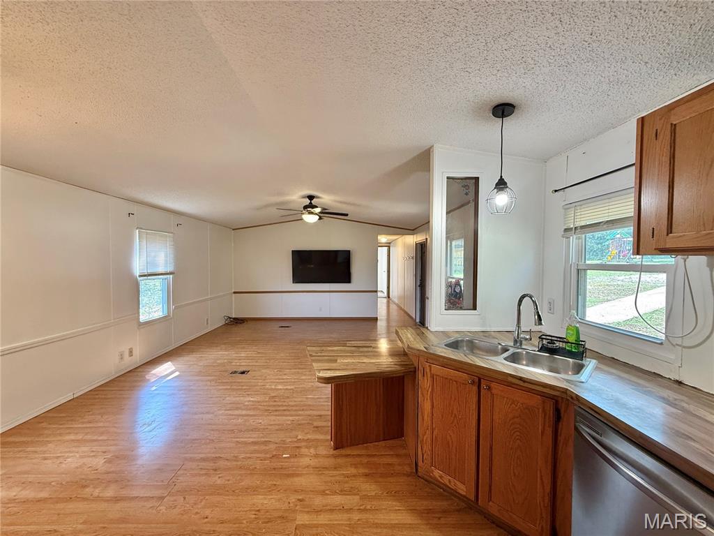 Victoria Woods - Residential