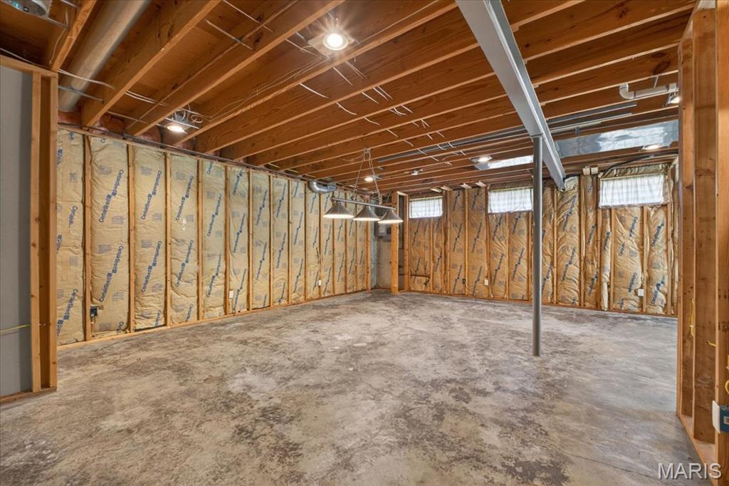 Twin Chimneys Ph2 Village H The Cedar - Residential