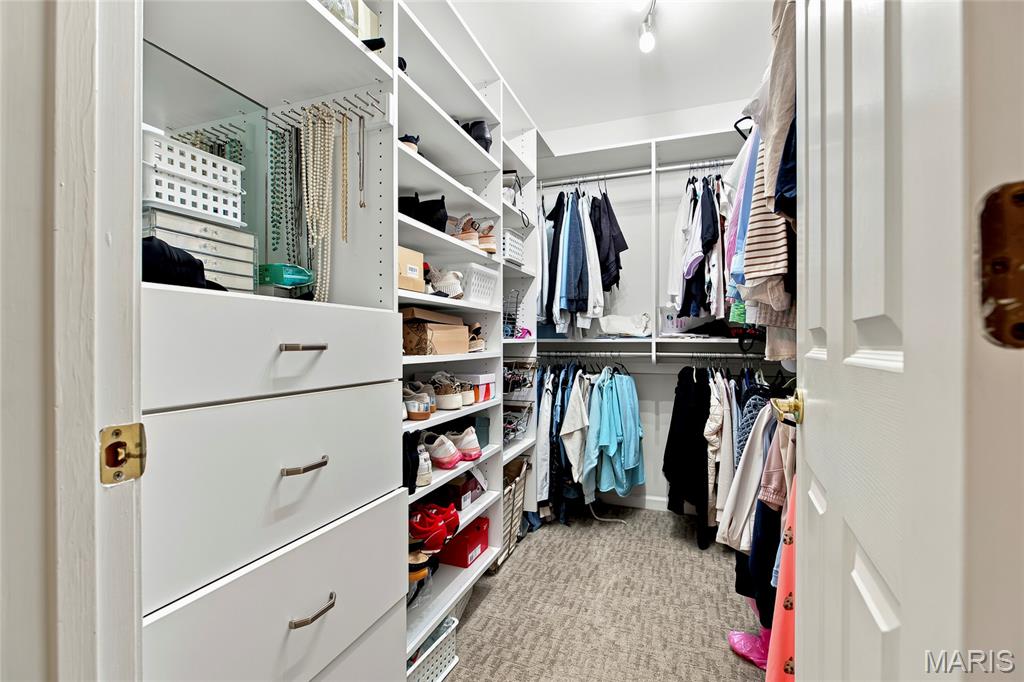 Turnberry Place - Residential
