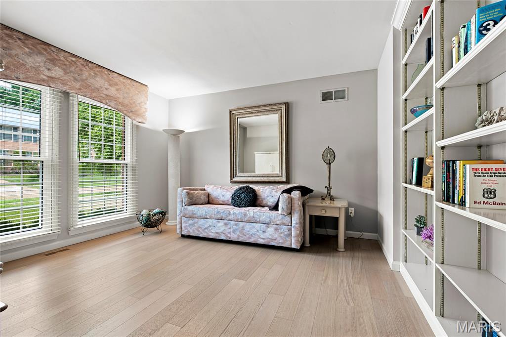 Turnberry Place - Residential