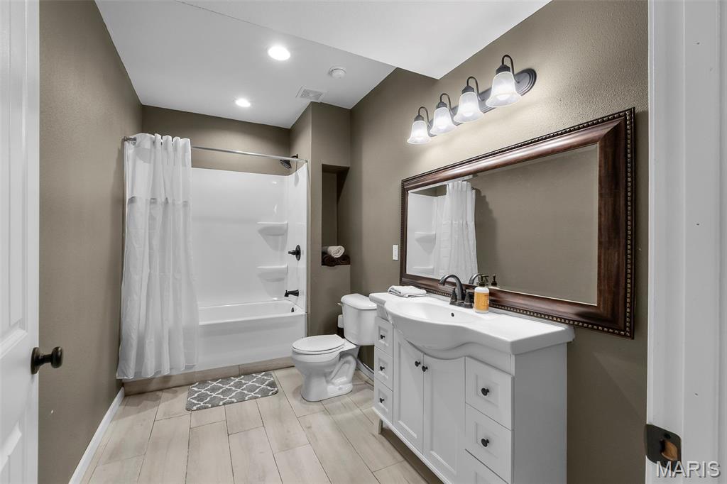 Cedar Meadows - Residential