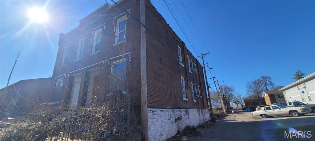 Baileys Add - Residential Income