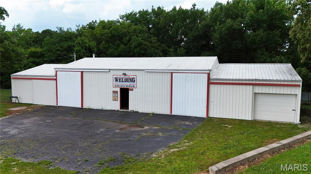 n/a - Commercial Sale