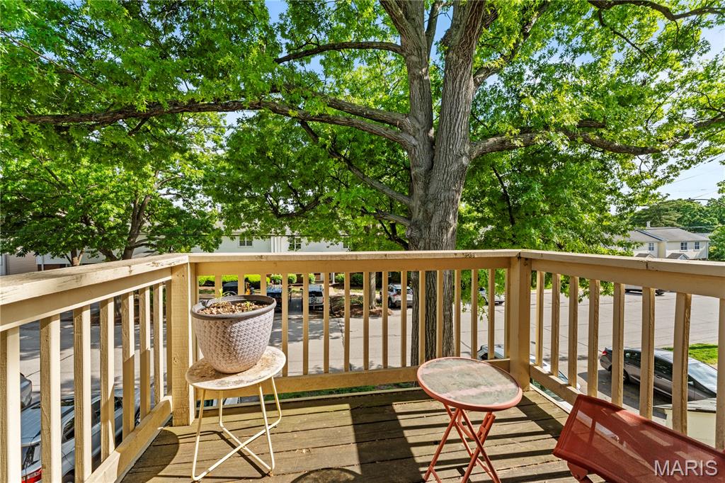 Brentwood Forest Condo Ph Eight - Residential