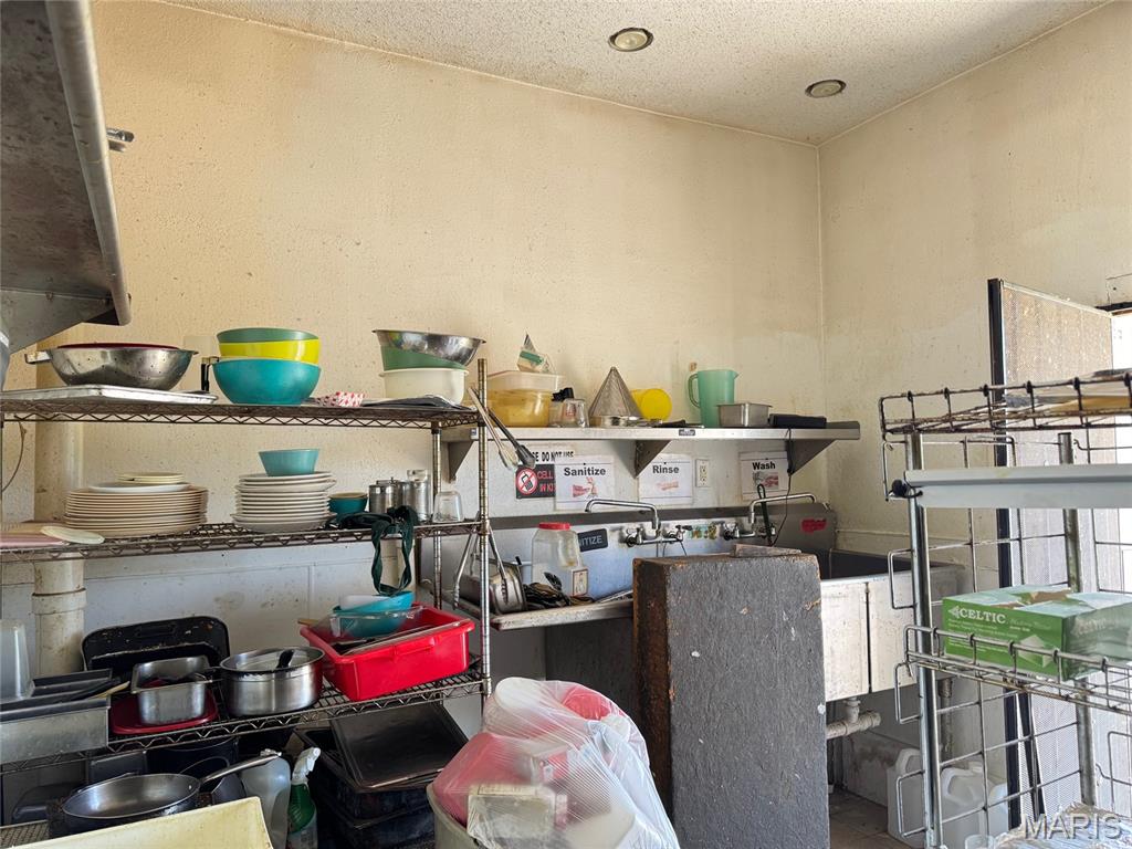 ROSEMONT HEIGHTS - Commercial Sale