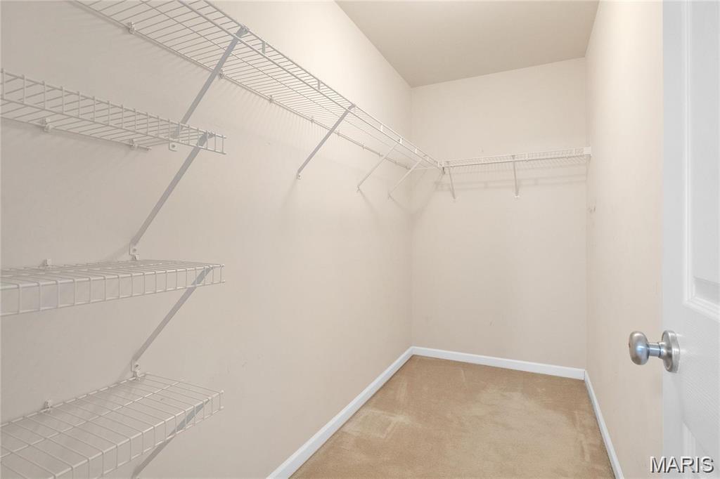 FOUNTAIN PLACE - Residential Lease