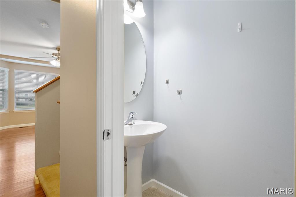 FOUNTAIN PLACE - Residential Lease