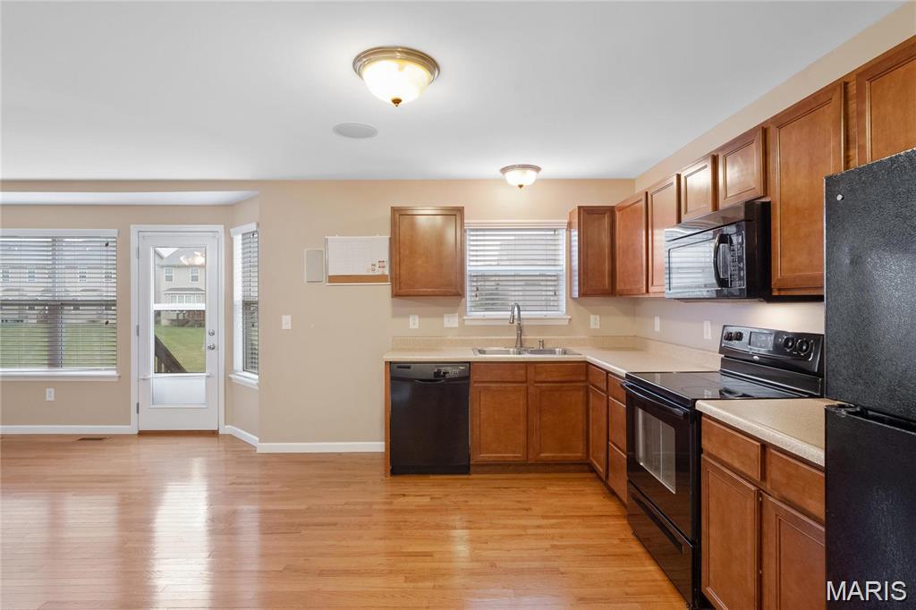 FOUNTAIN PLACE - Residential Lease