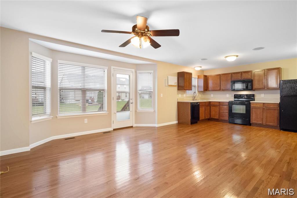 FOUNTAIN PLACE - Residential Lease