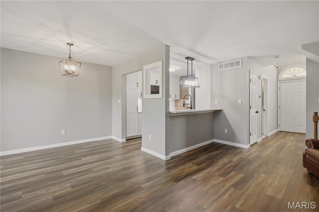 Clarkson Grove Condo Seventh - Residential