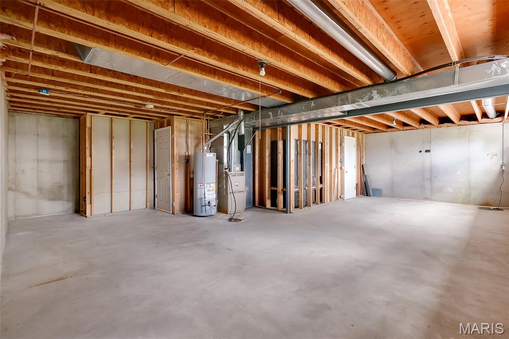Country Crossing Manor - Residential