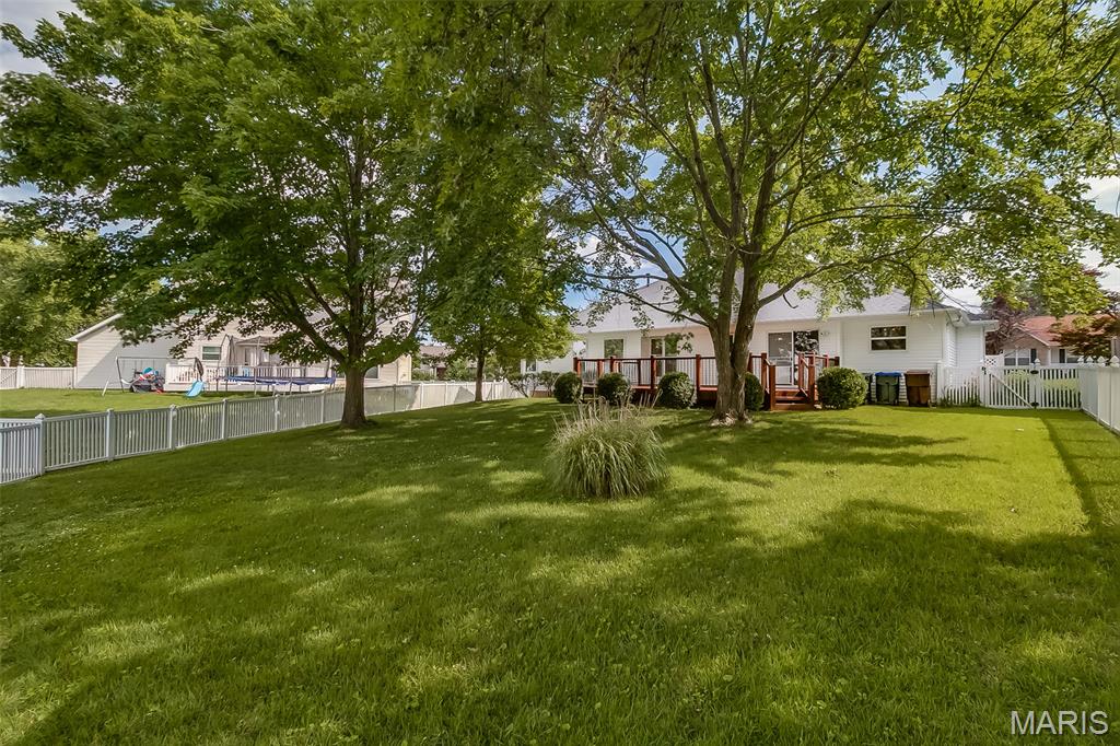 Country Crossing Manor - Residential
