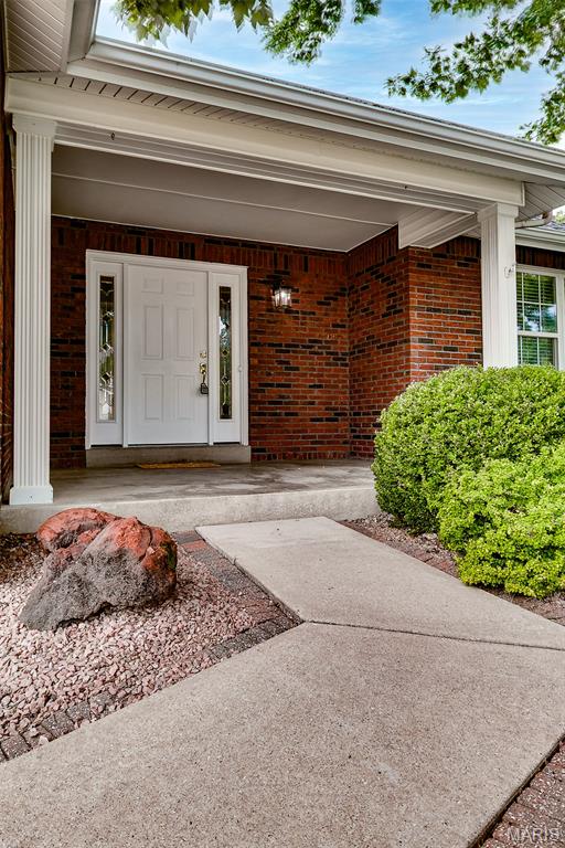 Country Crossing Manor - Residential