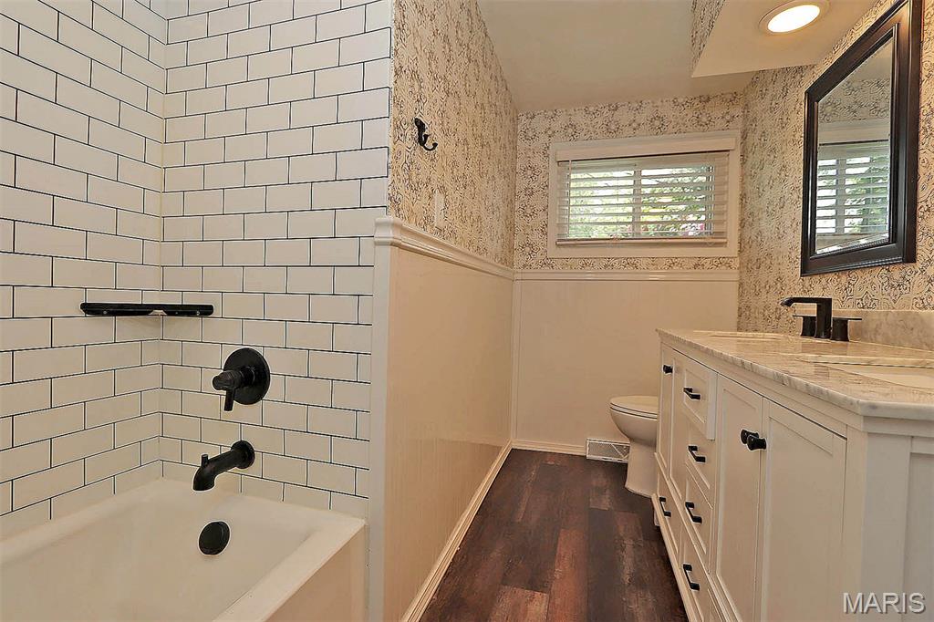 Crestwood - Residential