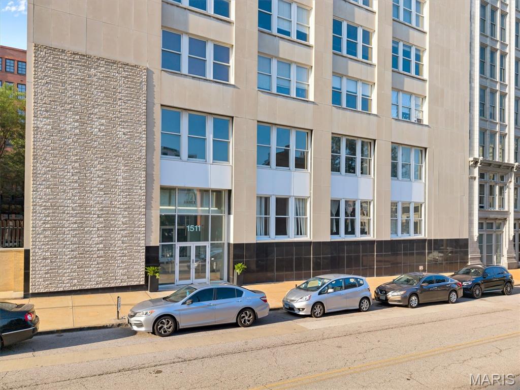 Annex Lofts Condo - Residential