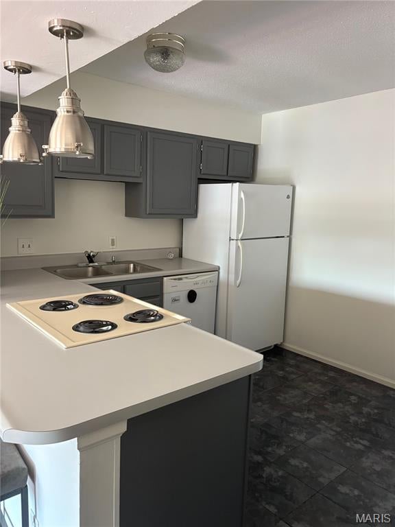 Summergate Garden Condos Ph4 - Residential Lease