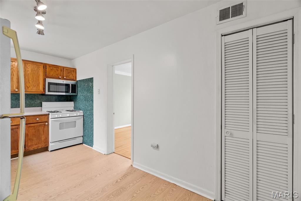 Unk - Residential Income