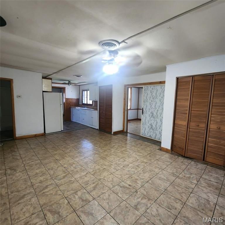Lake Adelle 01 - Residential