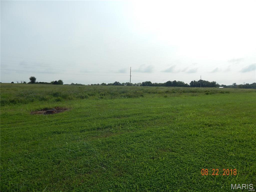 New Design Plaza - Land