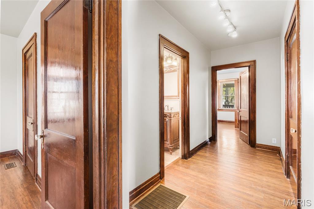 Mentels Add - Residential