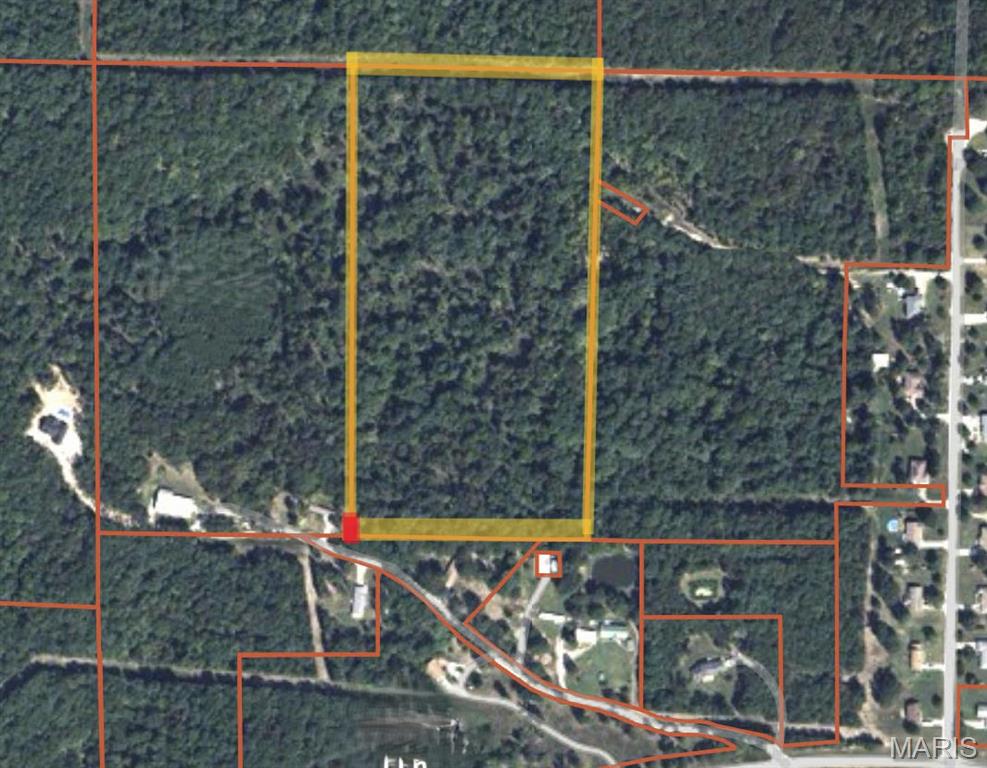 Escape to the heart of the beautiful Ozarks with this stunning 18.9 acre+/- tract of fully wooded, vacant land. If you've been dreaming of privacy, nature and endless possibilities, this property delivers the perfect canvas.  With Gently rolling terrain and natural beauty throughout, this property is ideal for hunting, a private homesite, cabin retreat or investment.  Contact us today form ore information or to schedule a showing. Don't miss your chance to own a piece of the tranquil Ozarks.