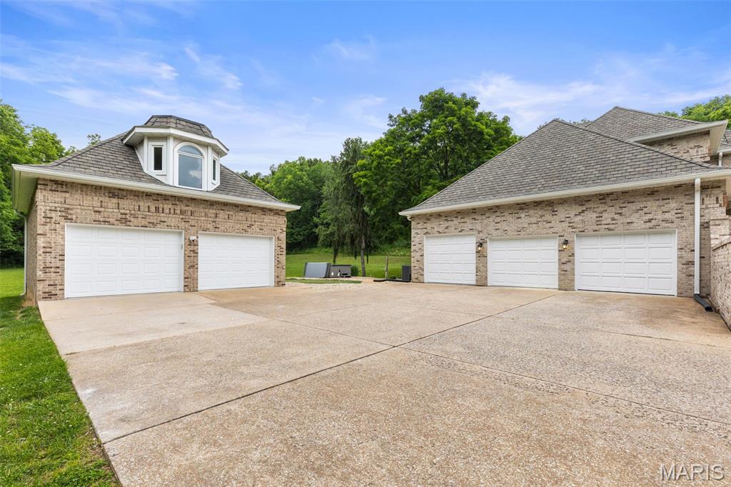Deer Pointe Estates - Residential