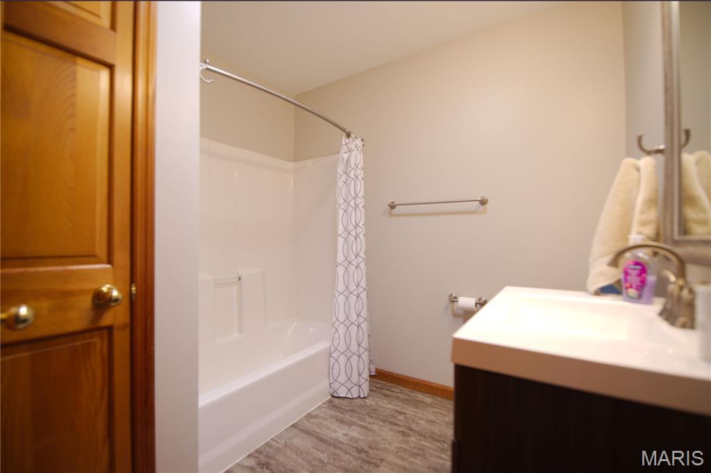 Crown Pointe Bldg 26 - Residential