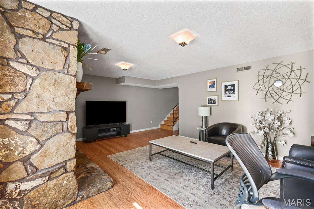 Kiefer Creek Condo - Residential