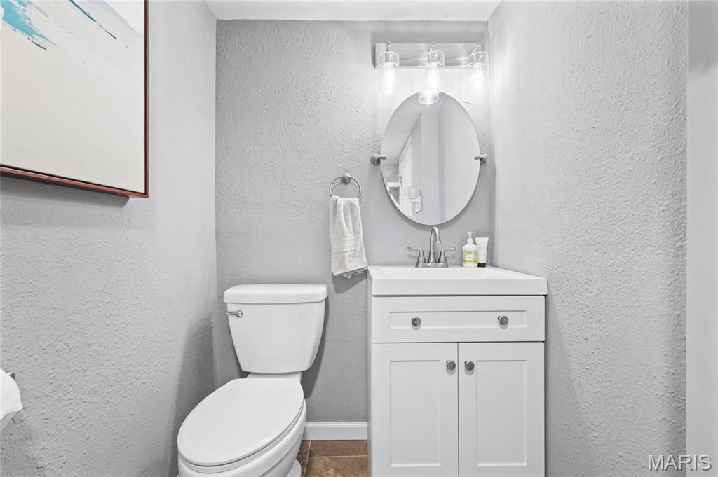 Kiefer Creek Condo - Residential