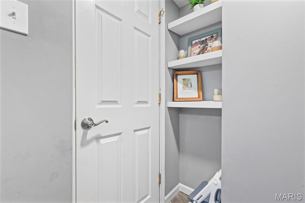 Kiefer Creek Condo - Residential