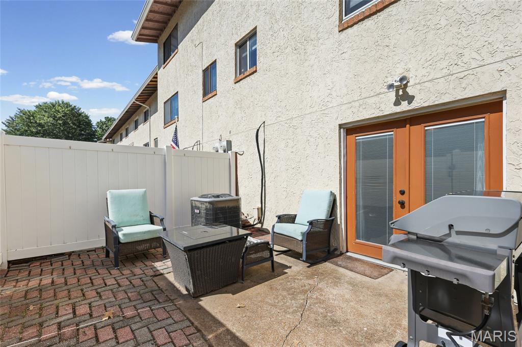 Kiefer Creek Condo - Residential