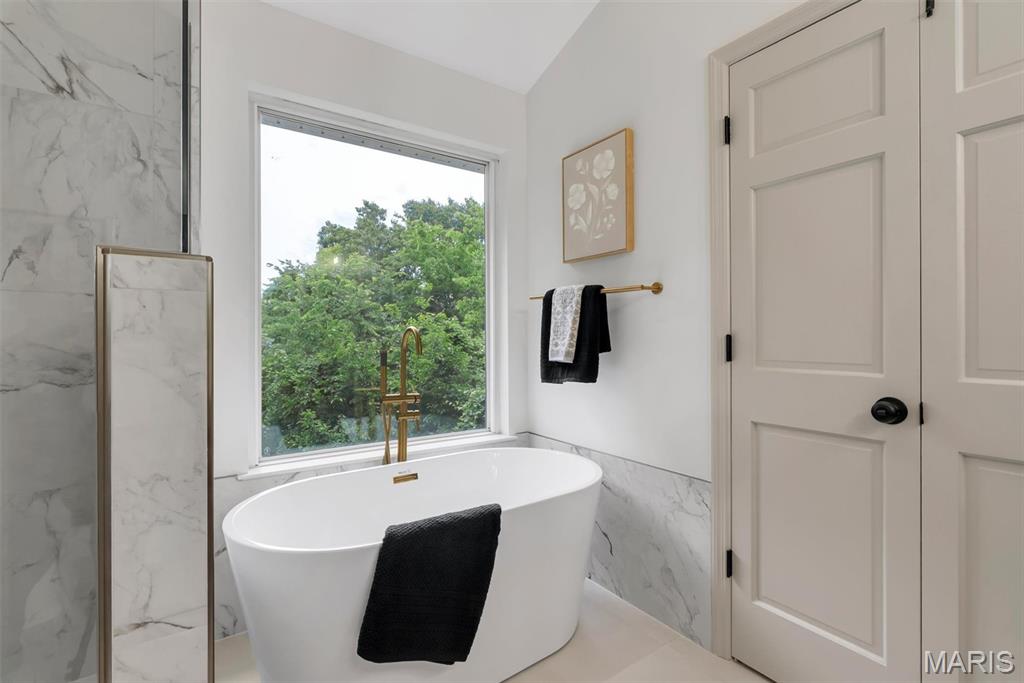 Woodrun Court Add One - Residential