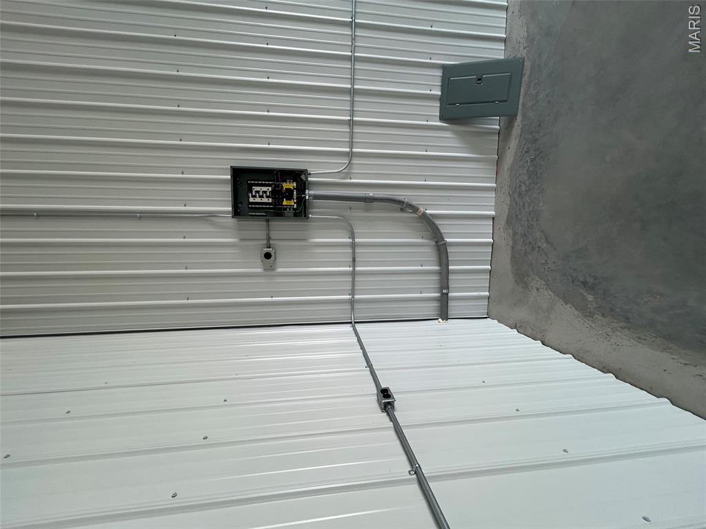 East Indust Park - Commercial Lease