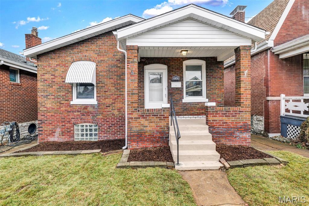 Completely renovated and truly move-in ready, this beautifully rehabbed home combines modern style with major 2025 system upgrades, giving you the look you want and the peace of mind you need.
Step inside to updated flooring throughout the main level, where you’ll find two spacious bedrooms and a stunningly renovated full bathroom. The stylish kitchen is designed for both everyday living and entertaining, featuring stainless steel appliances.
A bright sunroom offers the perfect flex area for morning coffee, a cozy reading nook, or a home office. It leads directly to a brand-new cedar deck, creating effortless indoor-outdoor living and the perfect setting for relaxing or hosting. Outside, a detached two-car garage adds valuable parking and storage space.
Downstairs, the walk-up basement expands your options with a bonus room and full bathroom — ideal for guests, extended living, a gym, or even potential rental space.
Behind the walls, the big-ticket updates are already done. In 2025, the home received a new HVAC system, new water heater, new electrical panel, new plumbing, and all-new water supply lines — providing long-term efficiency and confidence in your investment.