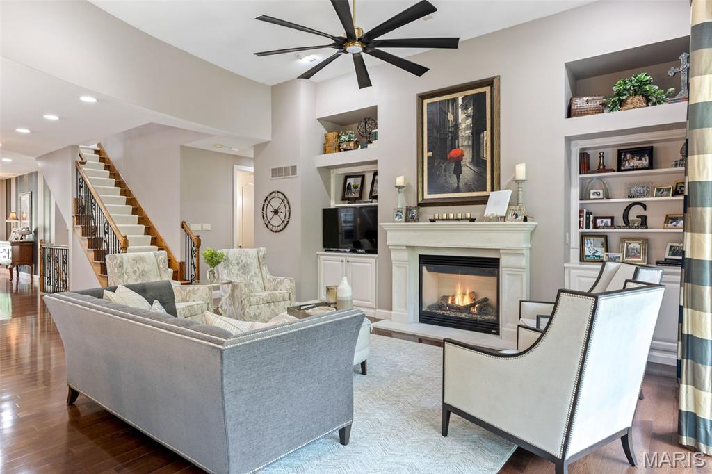 Villas At Westmeade Amd The - Residential