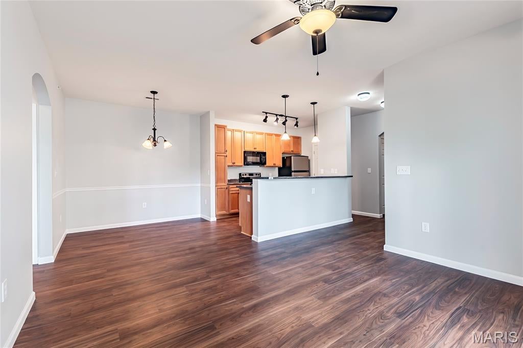 Bridgewater Cove A Condo 8th - Residential
