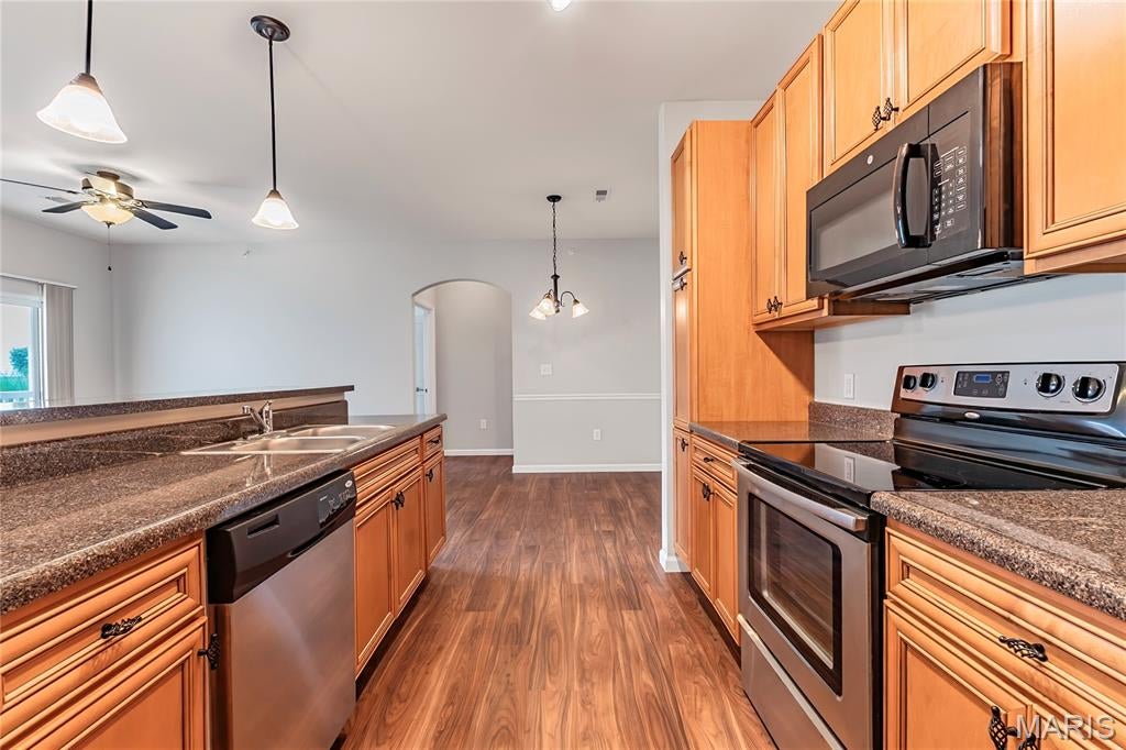 Bridgewater Cove A Condo 8th - Residential