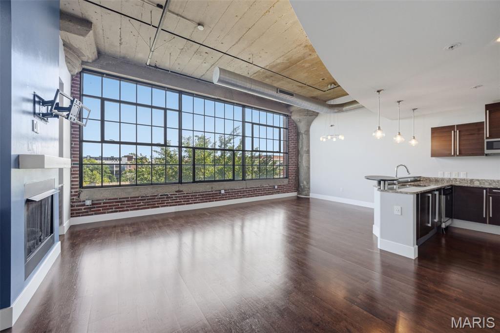 First Amendment/West End Lofts - Residential