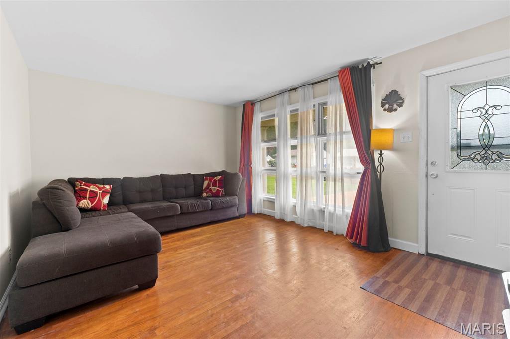San Fernando Hills 5 - Residential
